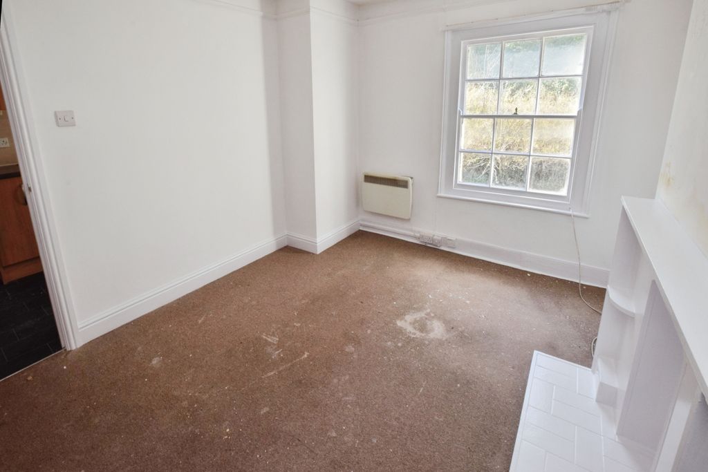 Property photo 2 of 4 10Fab4Ff-Dsc_0967_Edited 20th 20Lounge