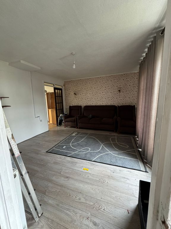 Property photo 1 of 16 3 Bed End Terrace To Rent Stratford Close, Dagenham Rm10