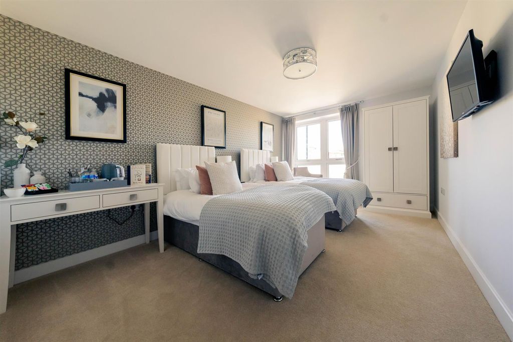 Additional image 5 of 2 bed flat for saleGilbert Place, Lowry Way Swindon SN3