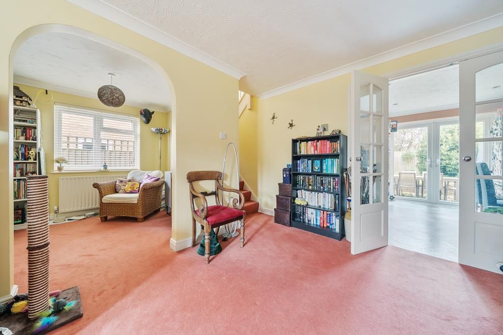 Property photo 2 of 21 Living Room