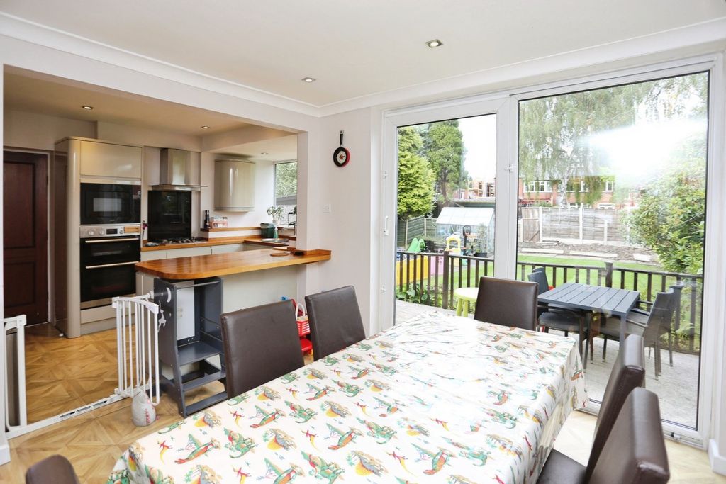 Property photo 3 of 31 Picture No. 24