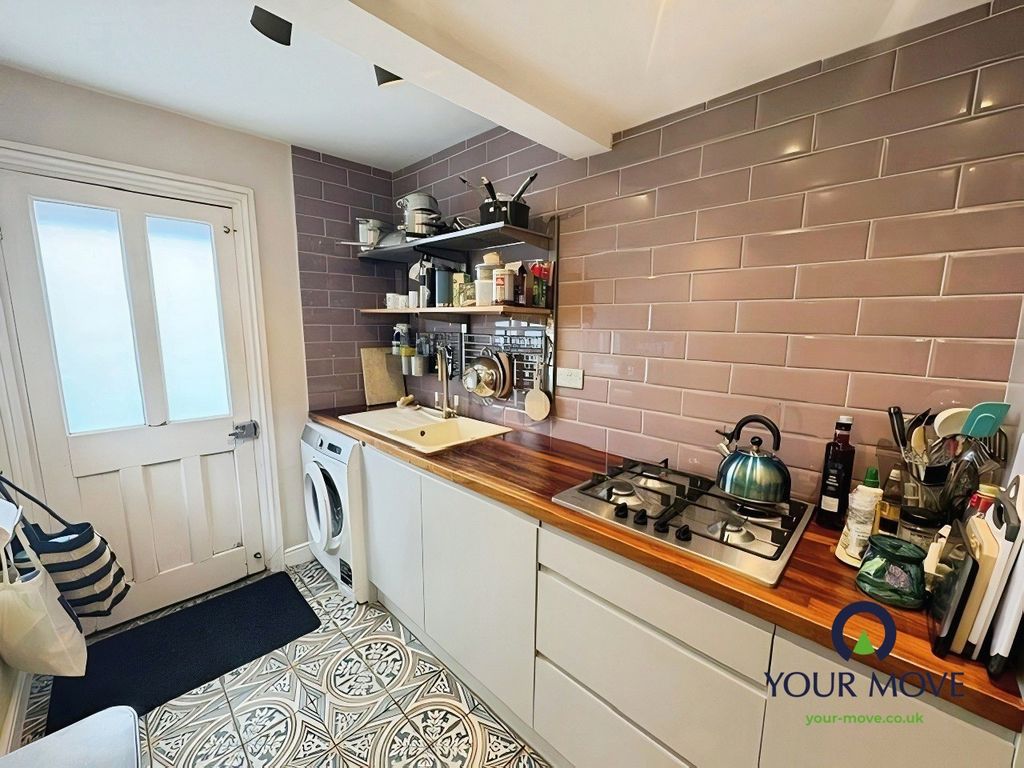 Property photo 3 of 18 Pbox-Img.Jpg