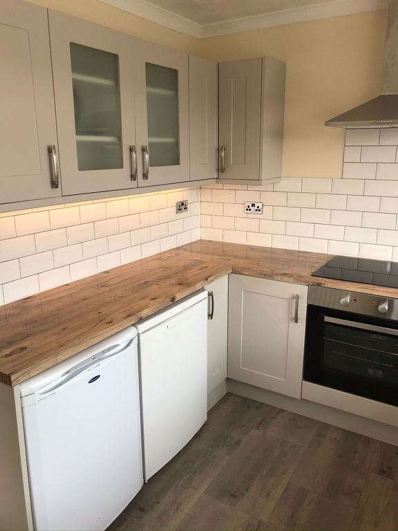 Property photo 3 of 15 Kitchen