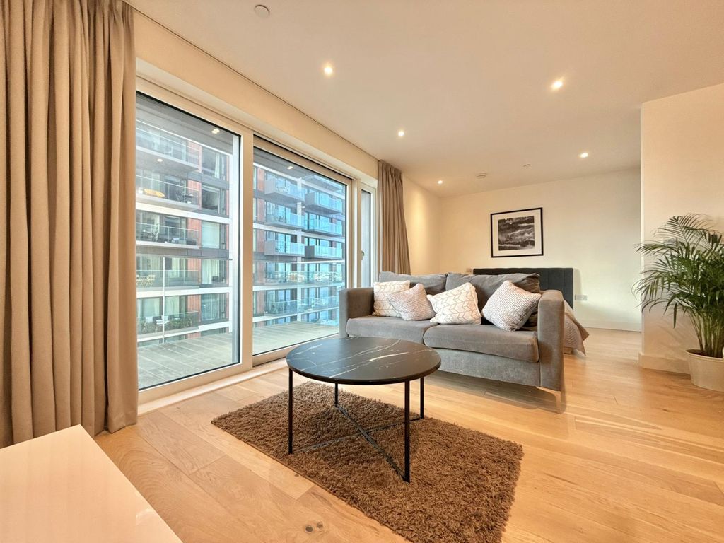 Property photo 1 of 10 Studio Apartment To Rent