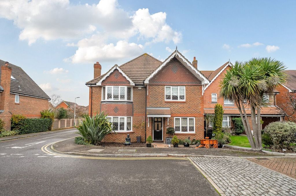 Property photo 1 of 25