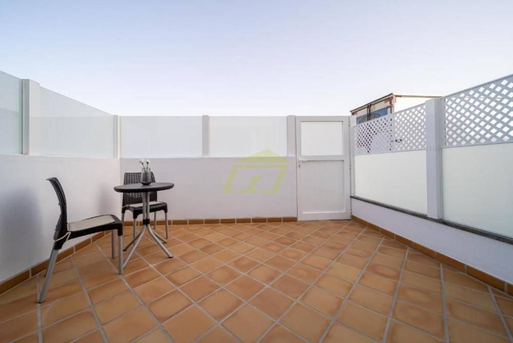 Property photo 2 of 30
