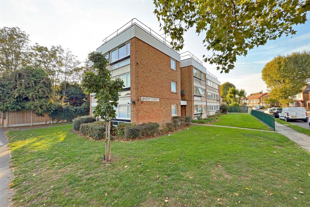 Property photo 1 of 12 External