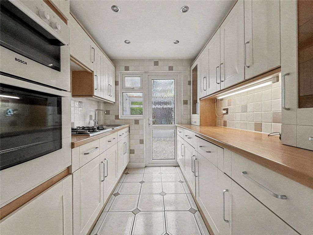 Property photo 2 of 11 Picture No. 08