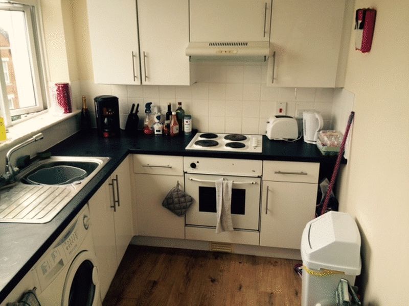 Property photo 3 of 9 Photo 1