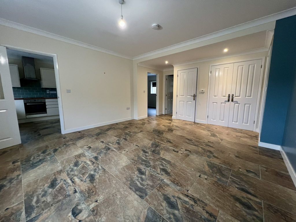 Property photo 3 of 12 Img_2807