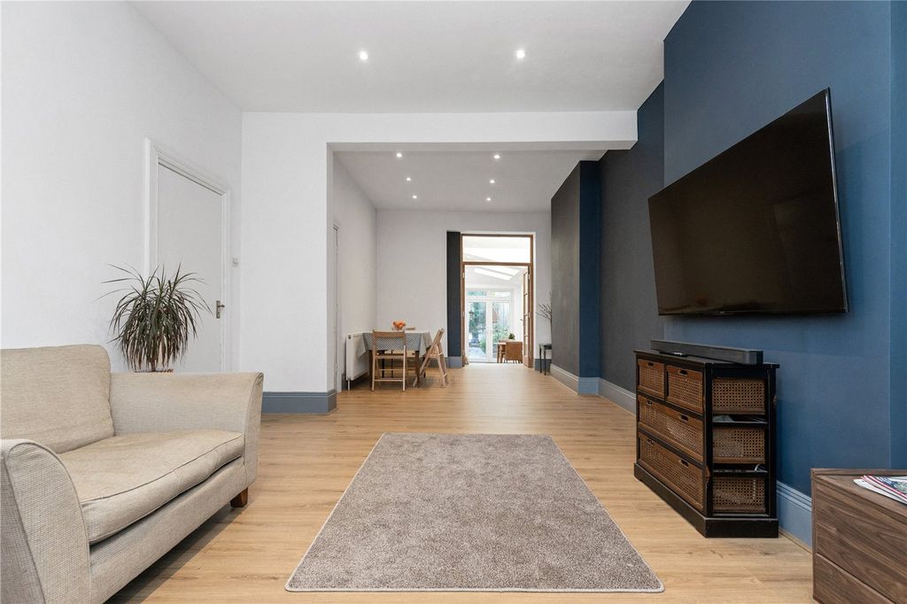 Property photo 2 of 13 Picture No. 07