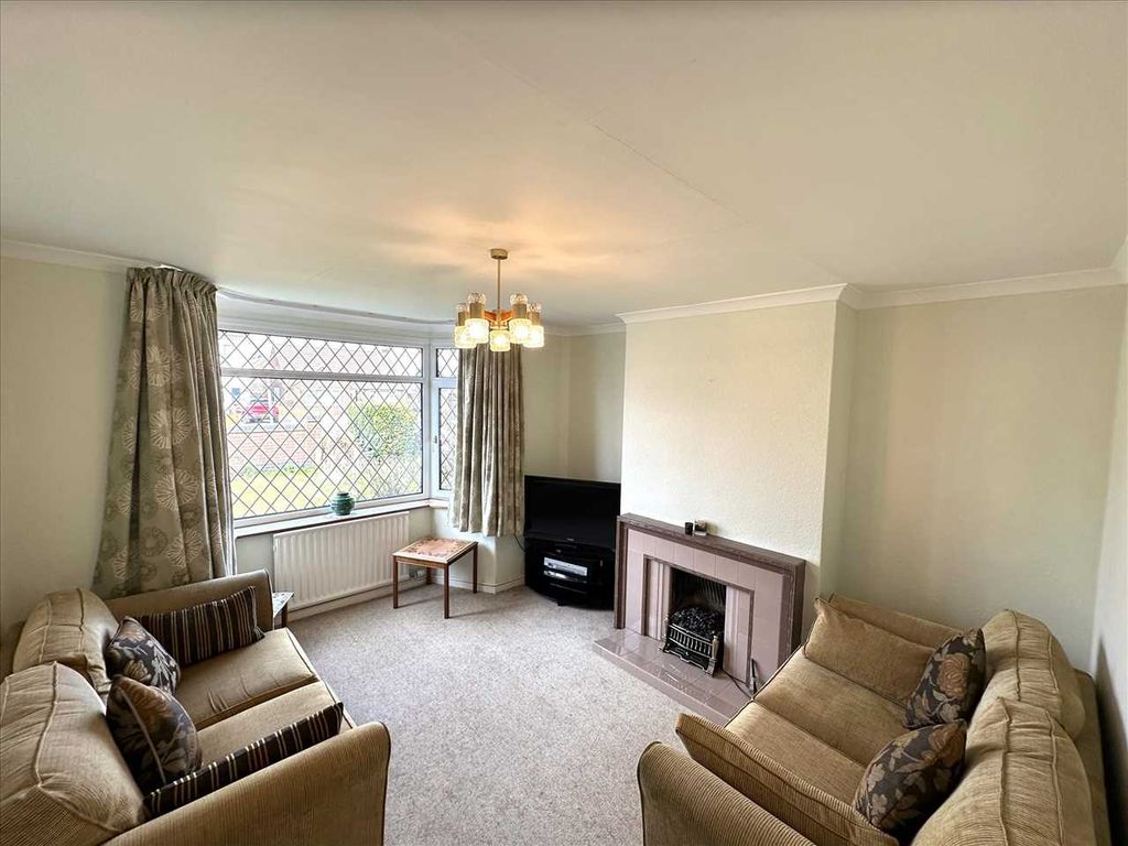 Property photo 3 of 16 Light Inviting Entrance Hall: