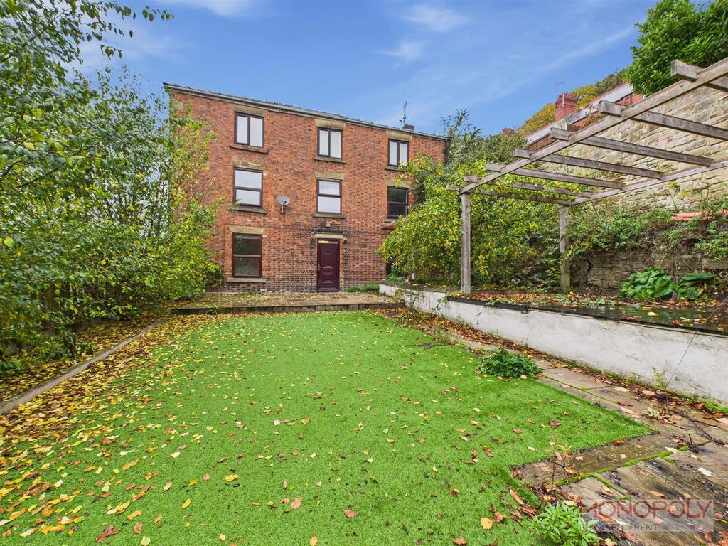 Property photo 1 of 25 Cam04439G0-Pr0168-Still037.Jpg