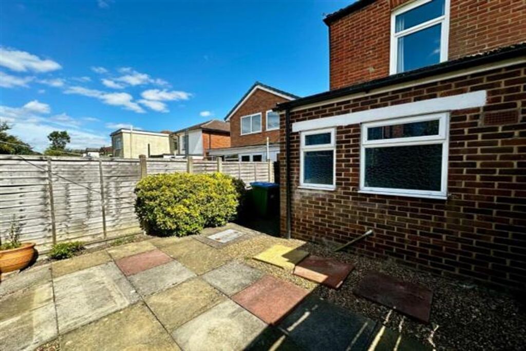 Property photo 2 of 11 (Main)