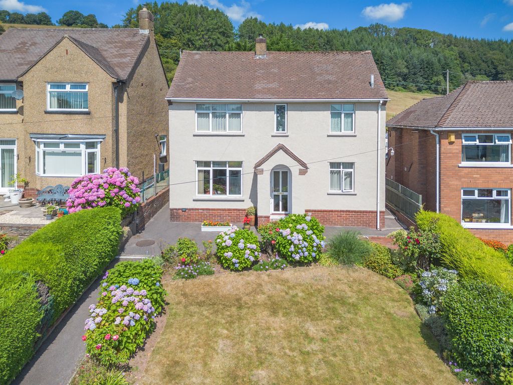 Property photo 1 of 25