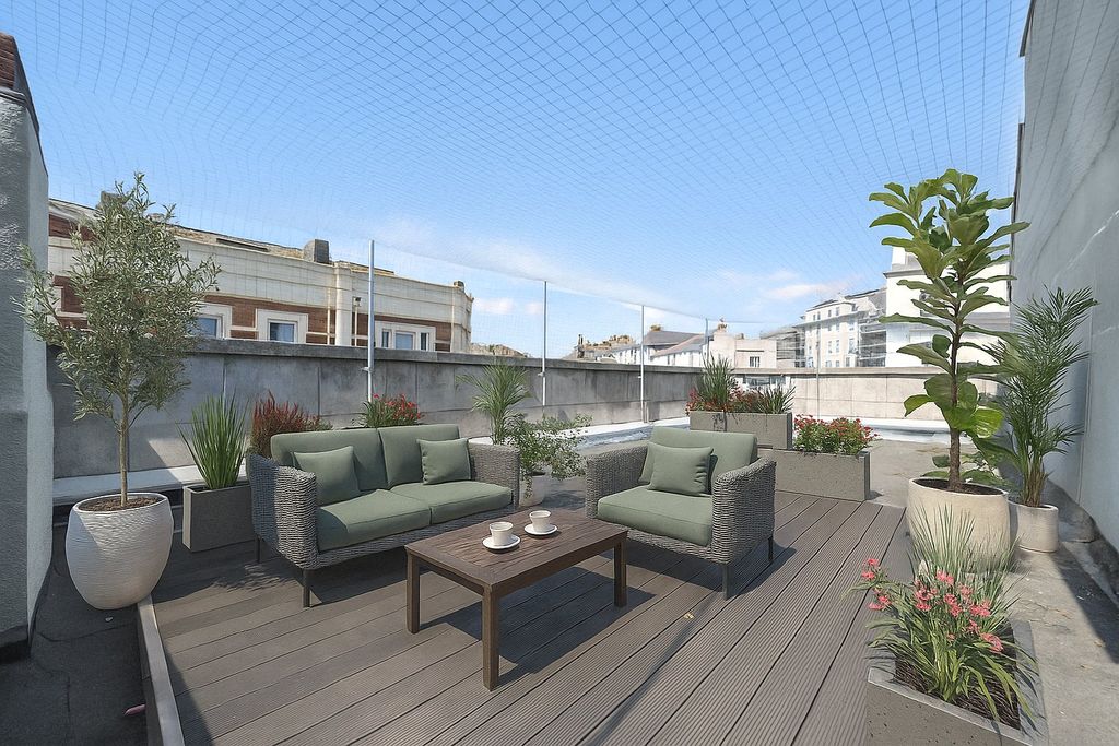 Property photo 1 of 21 Roof Terrace