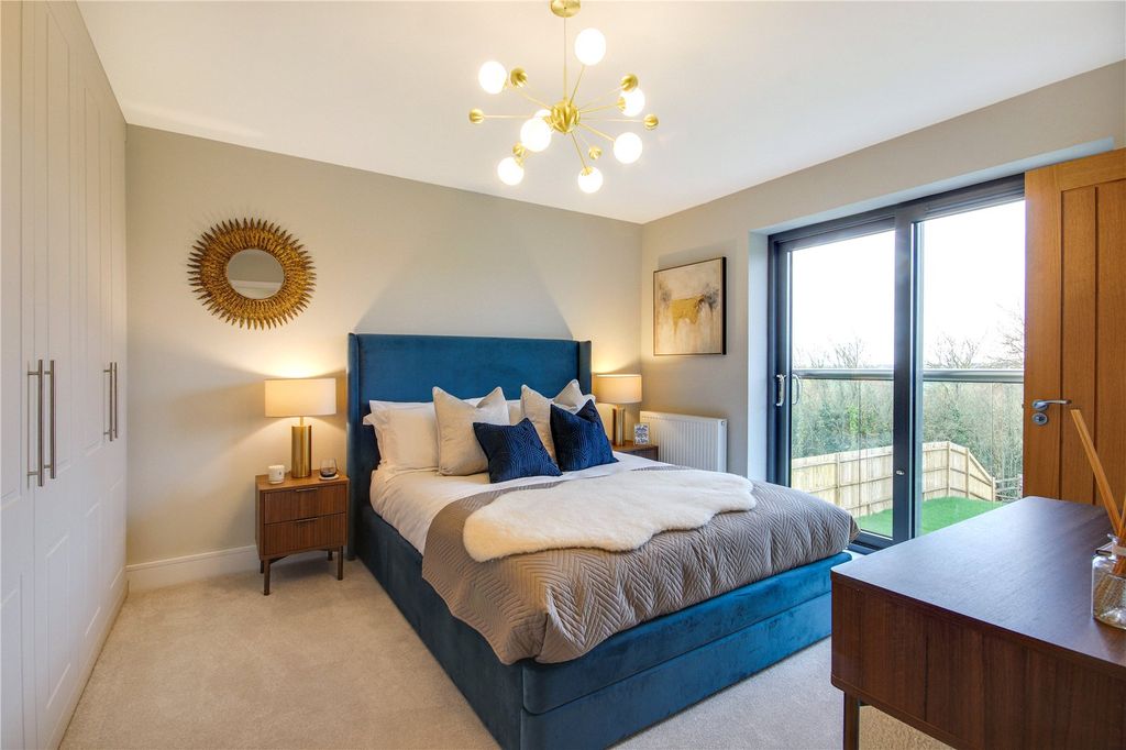 Property photo 1 of 11 Penshurst Bedroom