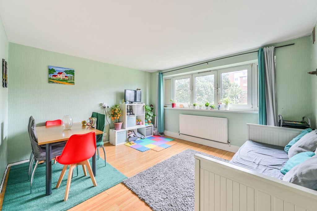 Property photo 1 of 7