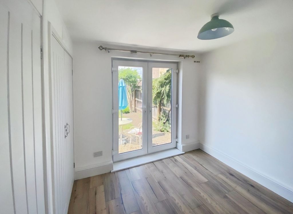 Property photo 3 of 28 5420292
