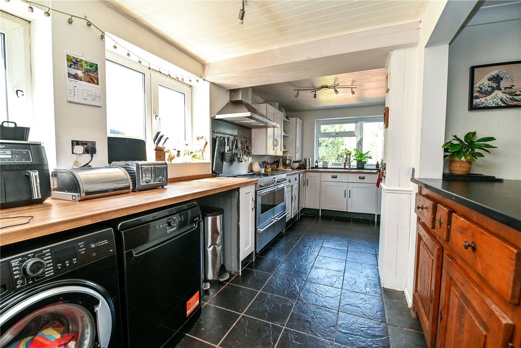 Property photo 3 of 36 Picture No. 04
