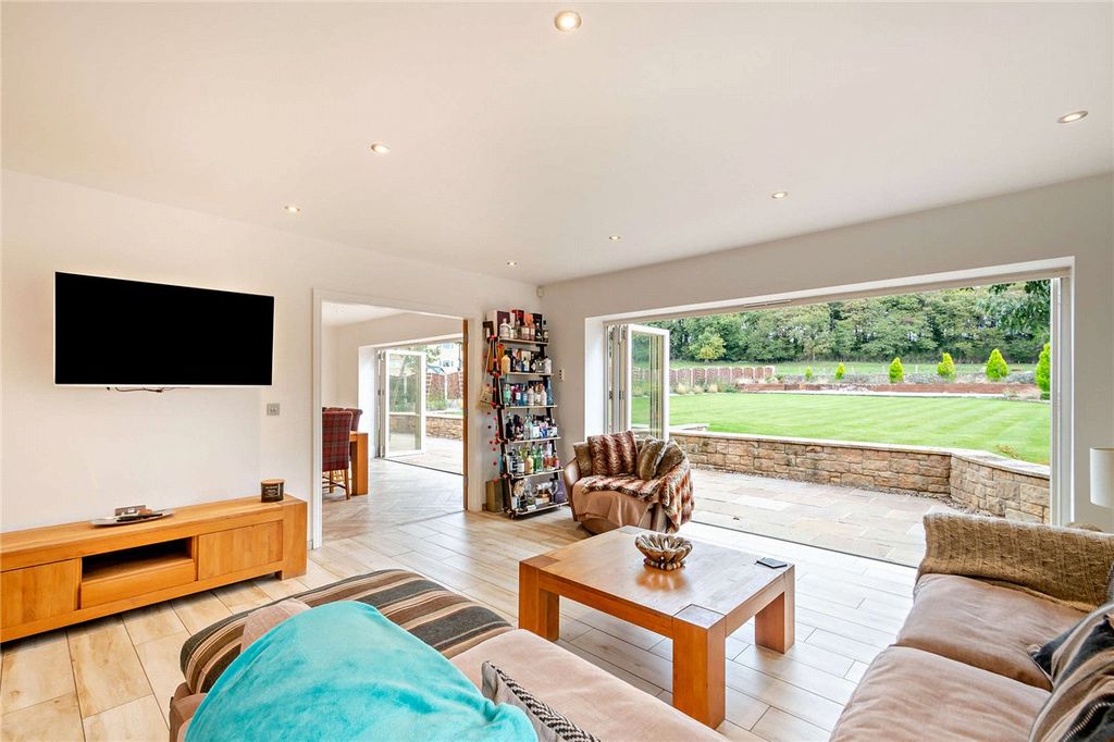 Property photo 2 of 17 Picture No. 20