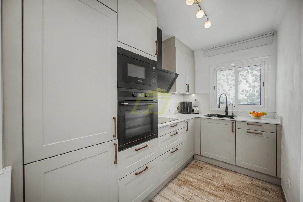 Property photo 2 of 30