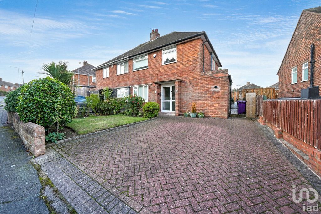 Property photo 1 of 30