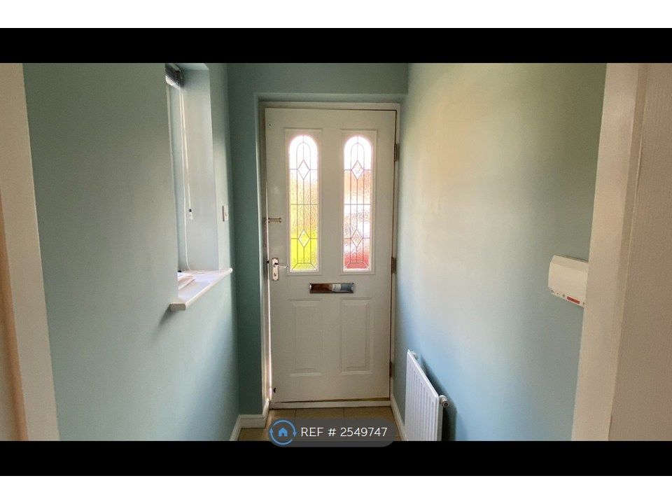 Property photo 3 of 15 Hallway
