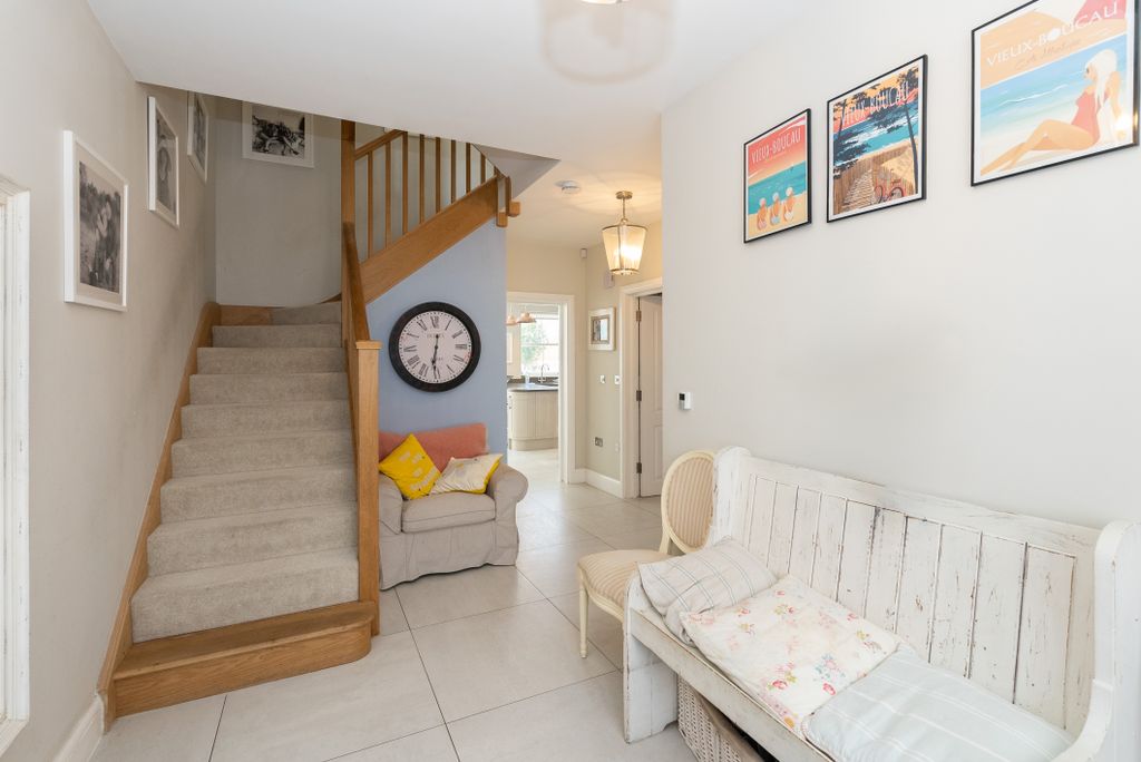 Additional image 7 of 5 bed semi-detached house for saleLonsdale Road, Dorking RH4