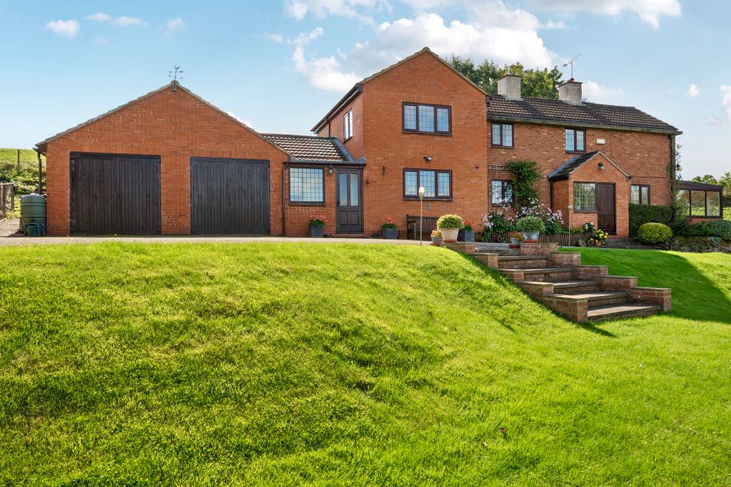 Property photo 1 of 25 1357460-4-68d547d7De54c