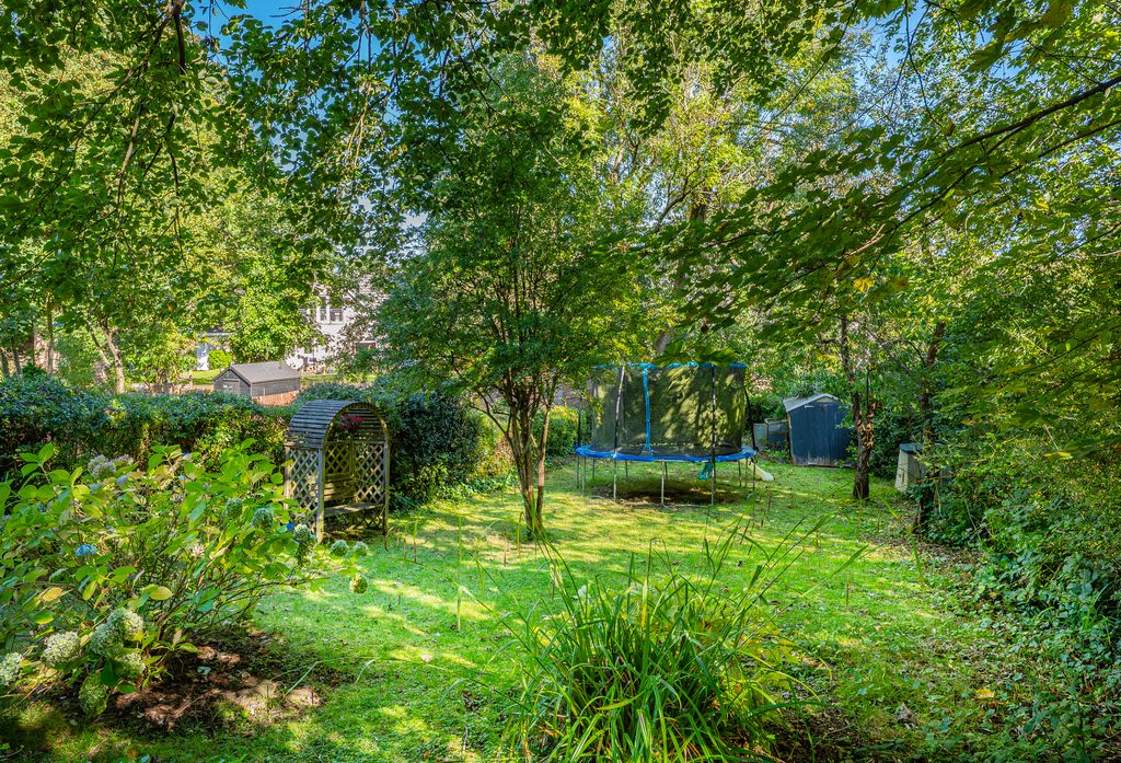 Property photo 2 of 65