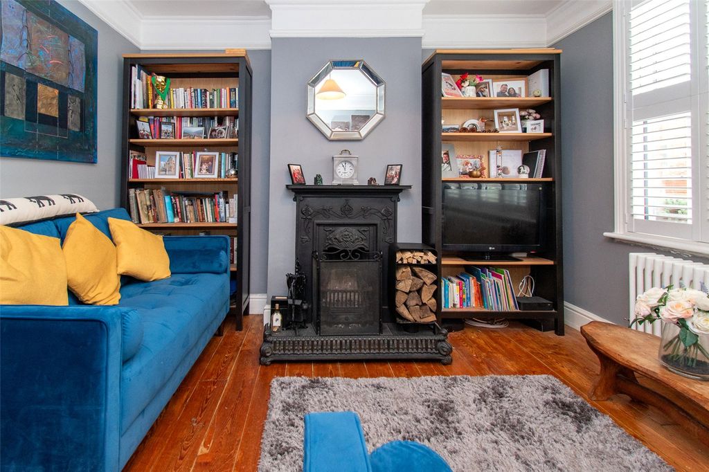 Property photo 3 of 19 Picture No. 22