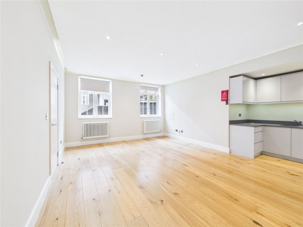 Property photo 3 of 16 Picture No. 26