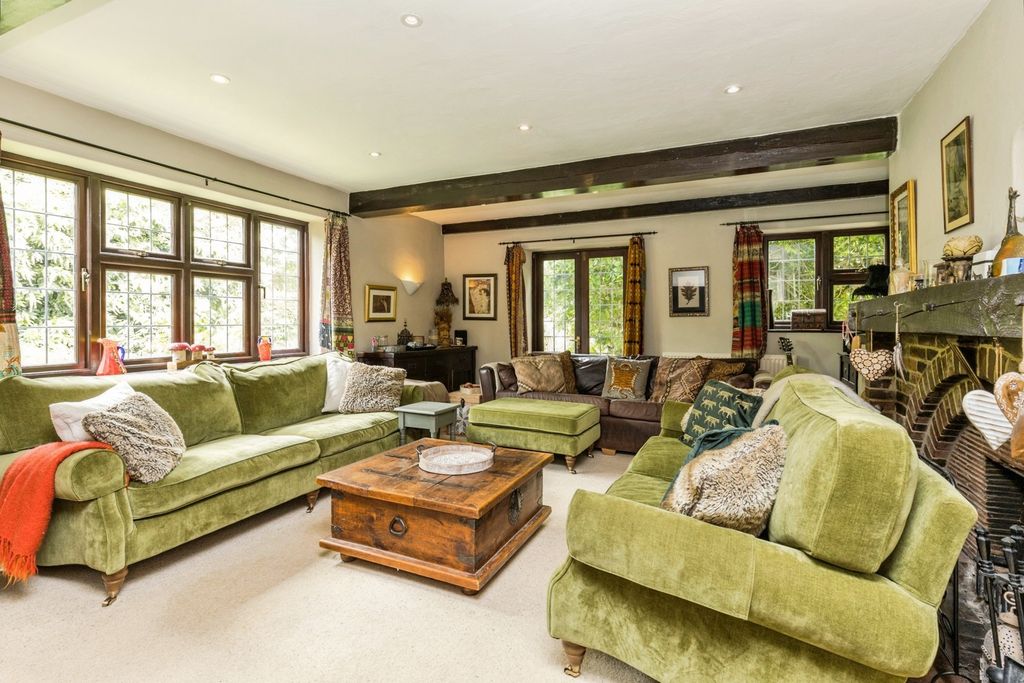 Property photo 3 of 19 Pbox-Img.Jpg