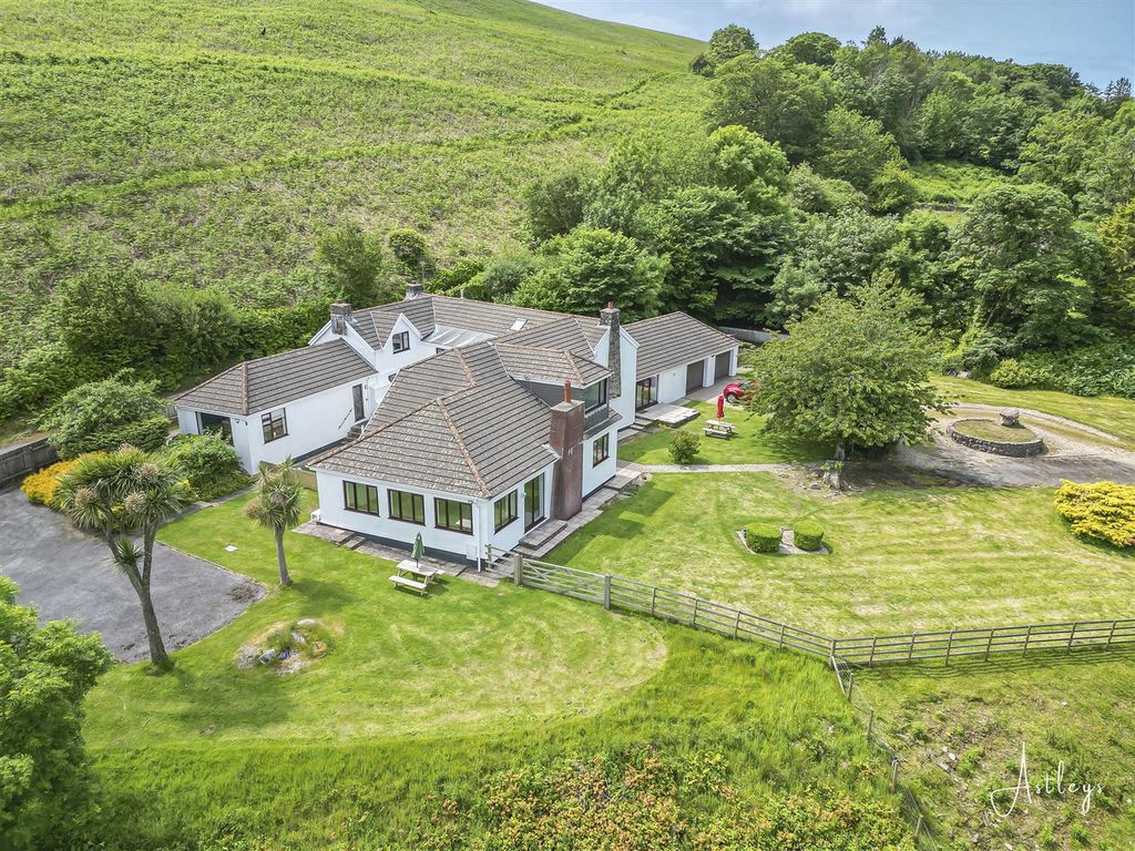 Property photo 1 of 46 078-Dji_0981.Jpg