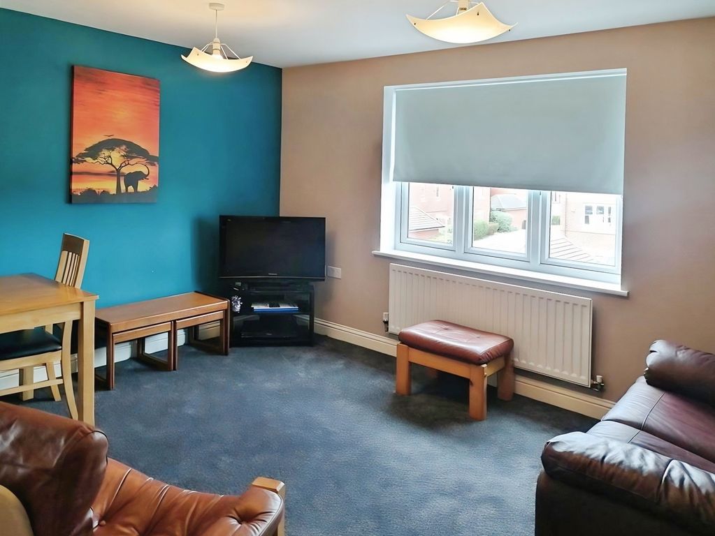 Property photo 2 of 6 Living Room