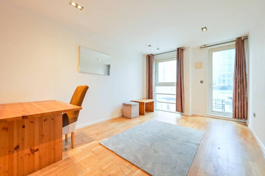 Property photo 2 of 11