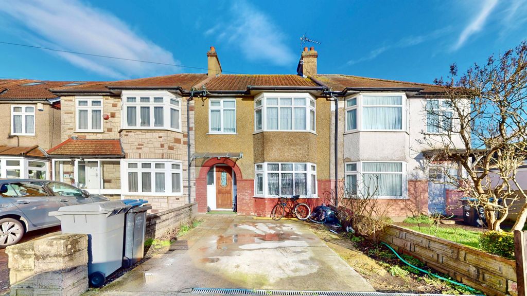 Property photo 1 of 17