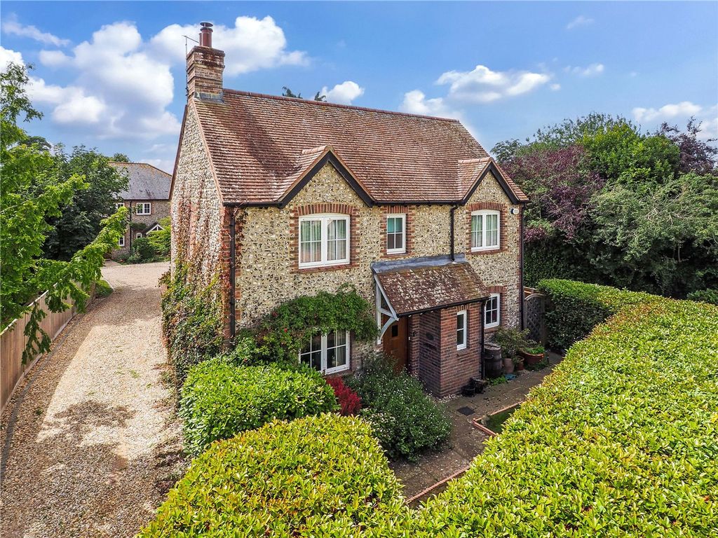 Property photo 1 of 21 Front