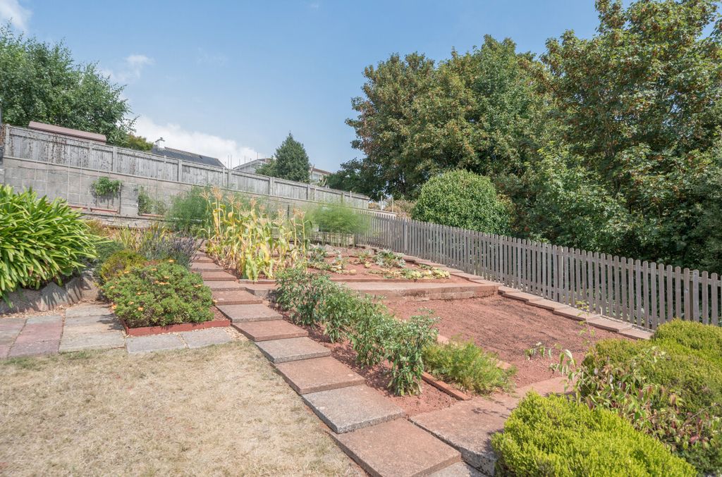 Property photo 1 of 27 1341352-20-68A875...