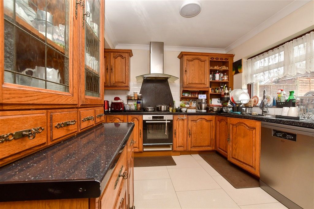 Property photo 1 of 15 Kitchen/Breakfast Room