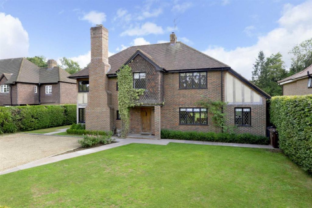 Property photo 1 of 22