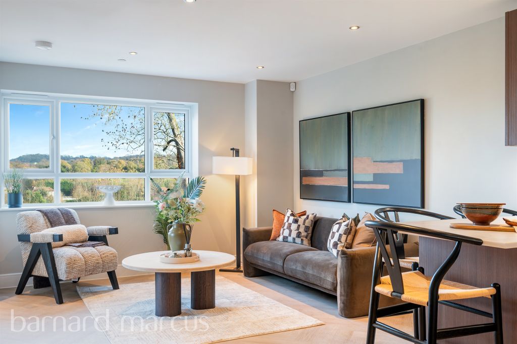 Property photo 3 of 11