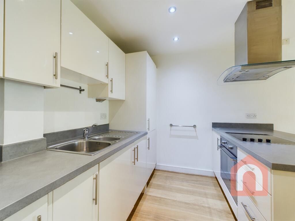 Property photo 3 of 10 5143502