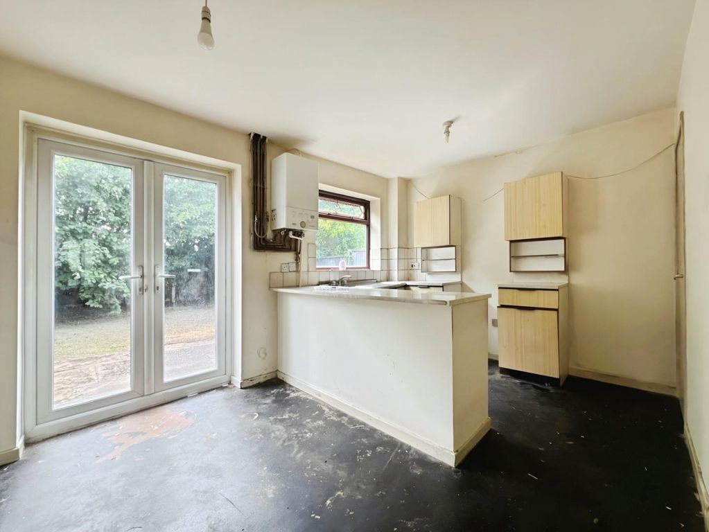 Property photo 2 of 16 Ef88510E-18Ea7E12-3Efb-479A-9957-B08c7B5091Ba.Jpeg