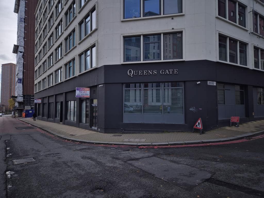 Property photo 1 of 9 Photo 12