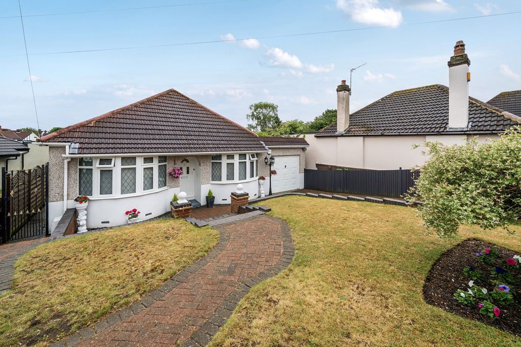 Property photo 1 of 13 External