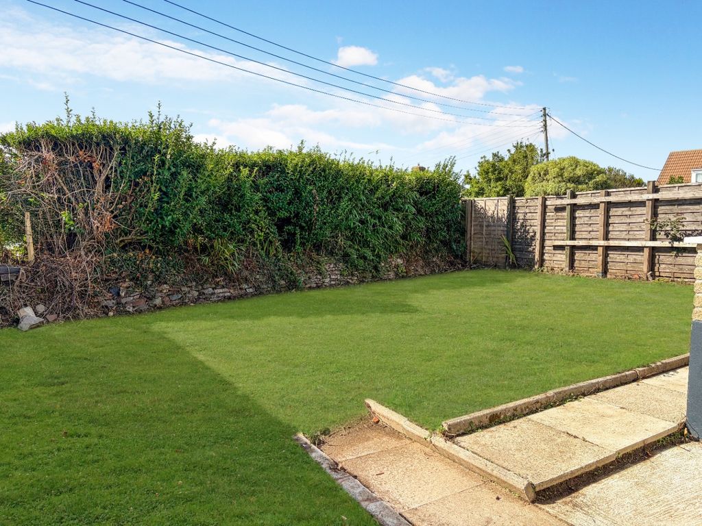 Property photo 3 of 17 5096819