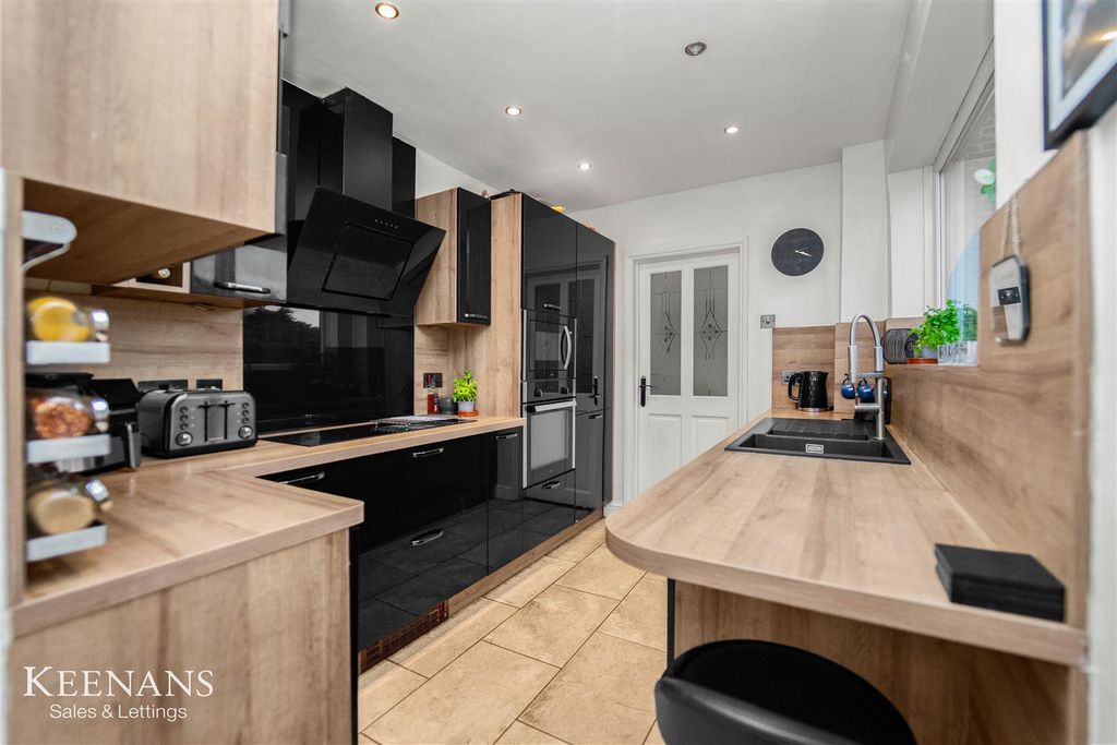 Property photo 2 of 36 8.Jpg