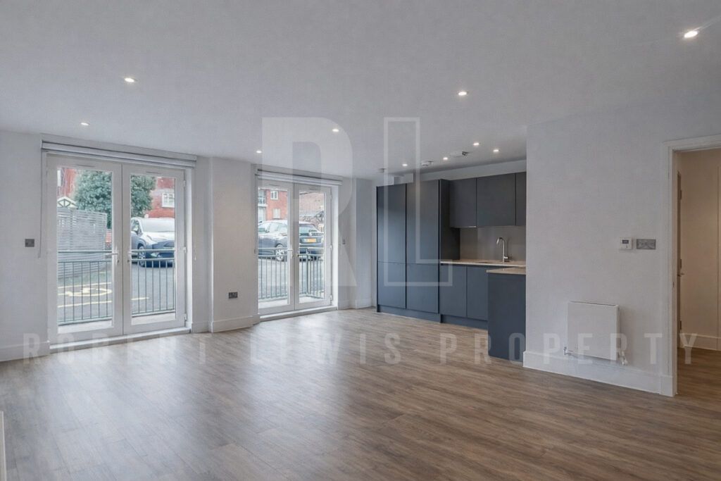 Property photo 3 of 18